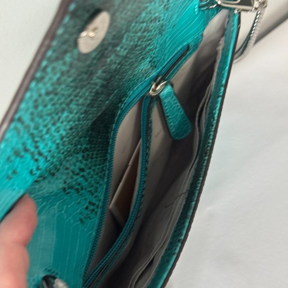 Michael Kors Clutch Barbara Embossed Snakeskin Envelope Clutch Teal NWOT - Picture 6 of 6